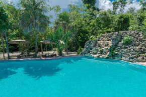 Jolie Jungle Eco Hotel